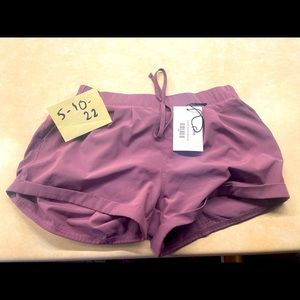 Zyia Summer Shorts size small New!